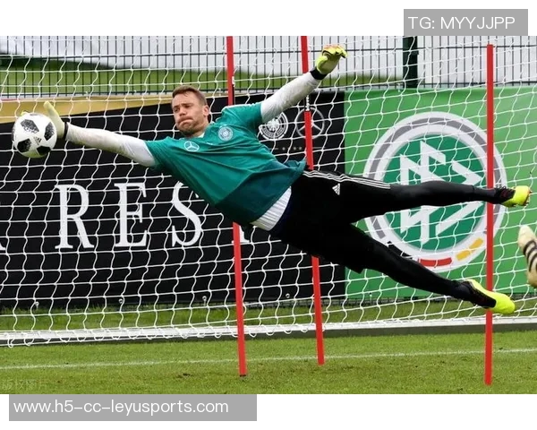 IFFHS年度最佳门将候选名单揭晓多纳鲁马诺伊尔库尔图瓦争夺荣誉