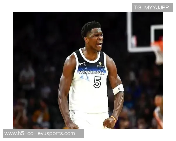 爱德华兹单节狂砍19分太阳全队仅得19分显差距