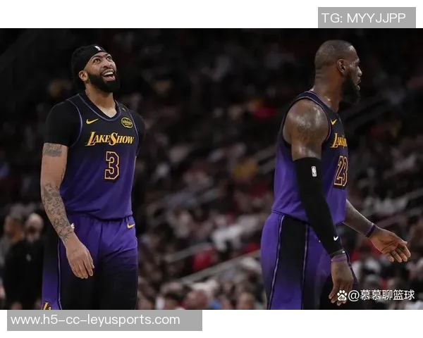 夸梅谈詹姆斯角色转变认为他能轻松适应第二或第三身份